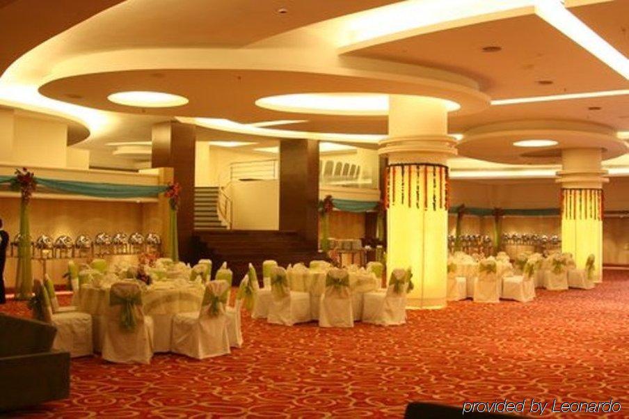 Galaxy Hotel & Spa Gurgaon Restaurang bild
