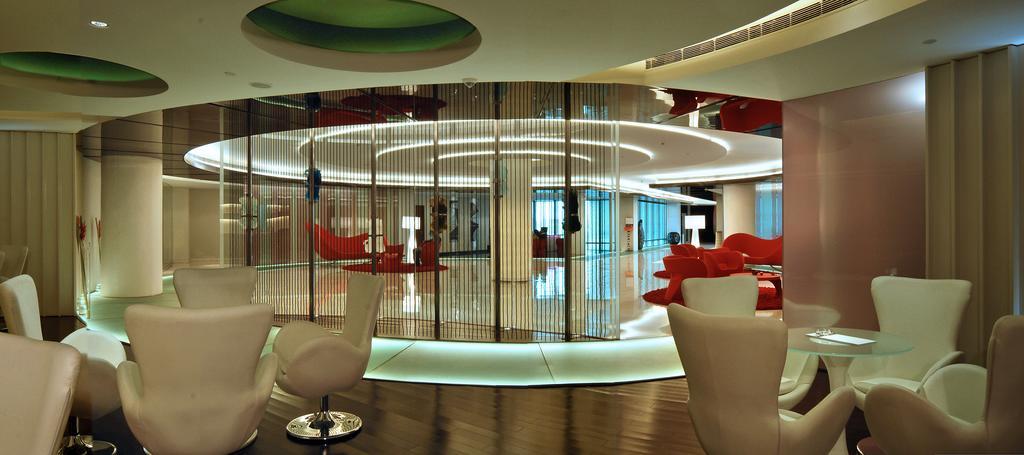 Galaxy Hotel & Spa Gurgaon Exteriör bild